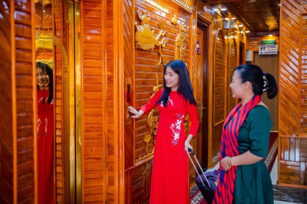 Theking Hotel Huong Gia Екстериор снимка