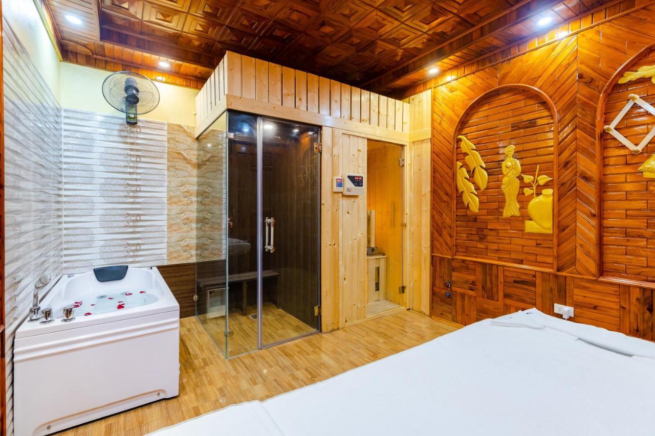 Theking Hotel Huong Gia Екстериор снимка